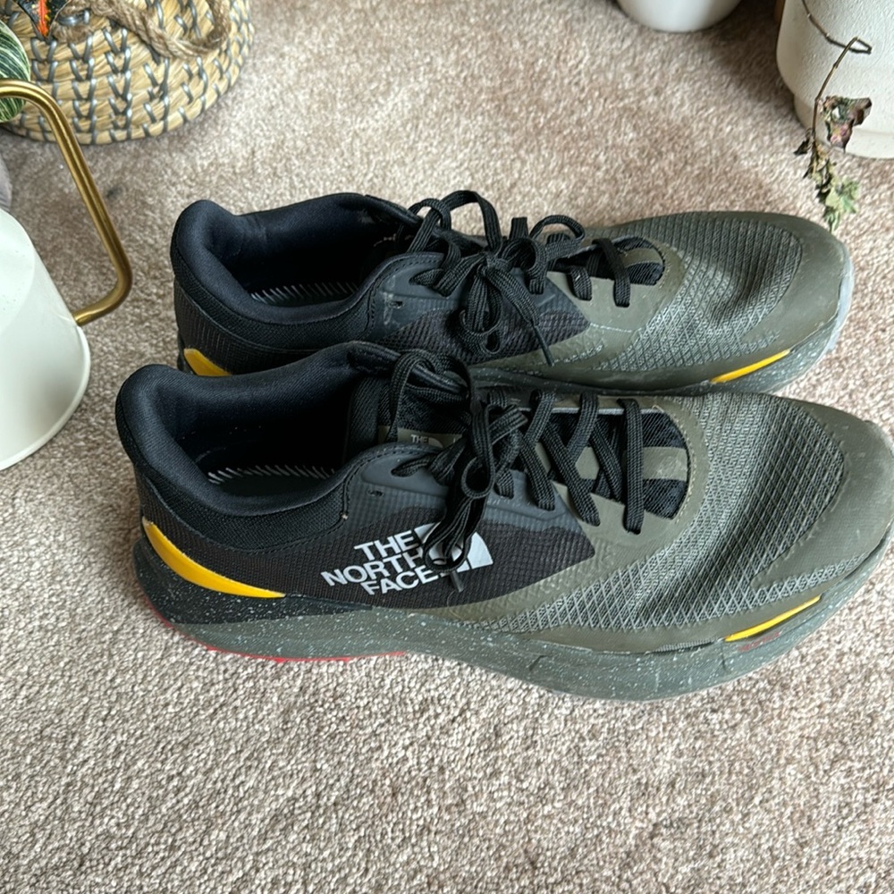 The North Face Enduris 3 size 10.5 no insoles